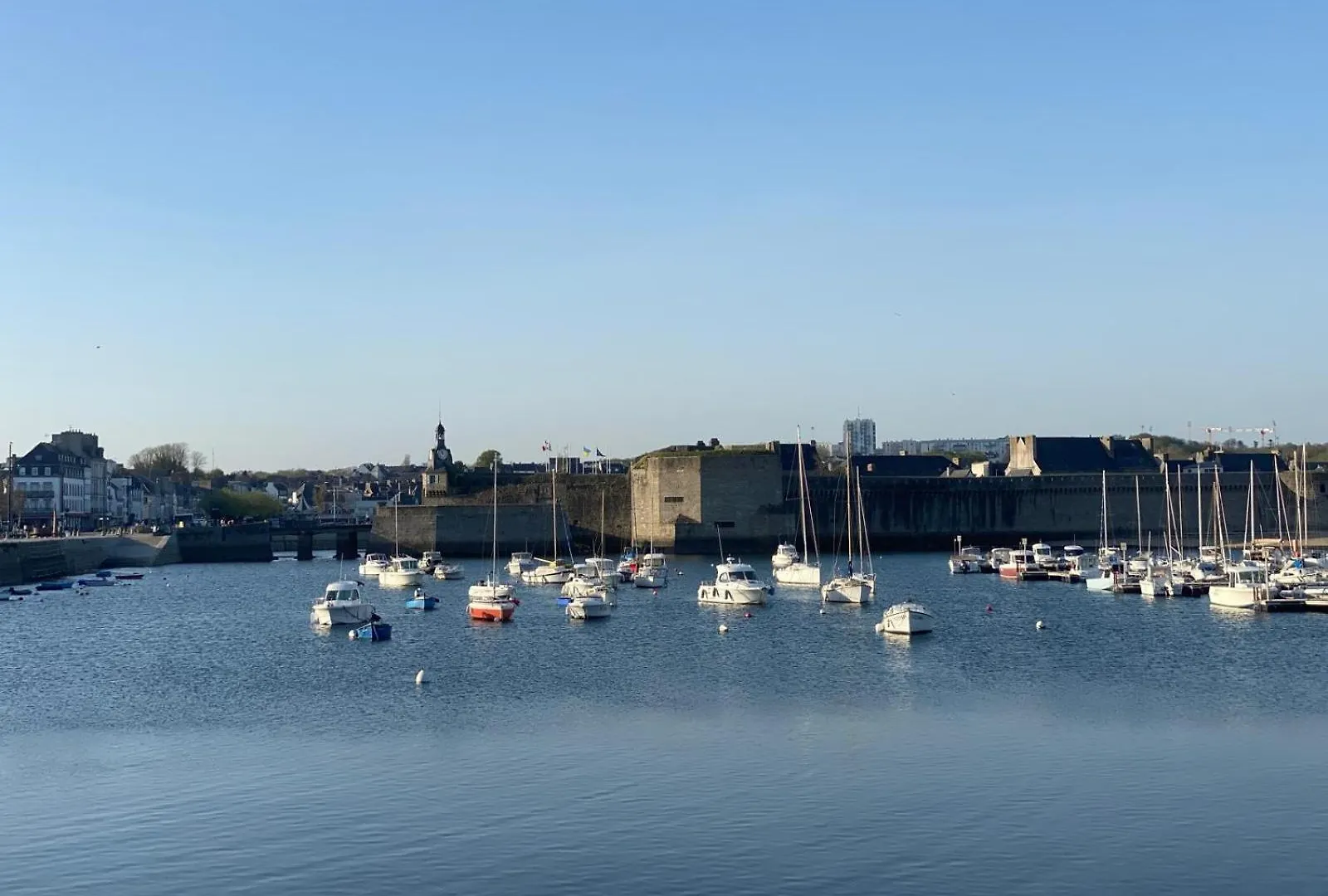 Petit Appartement Au Centre De Concarneau