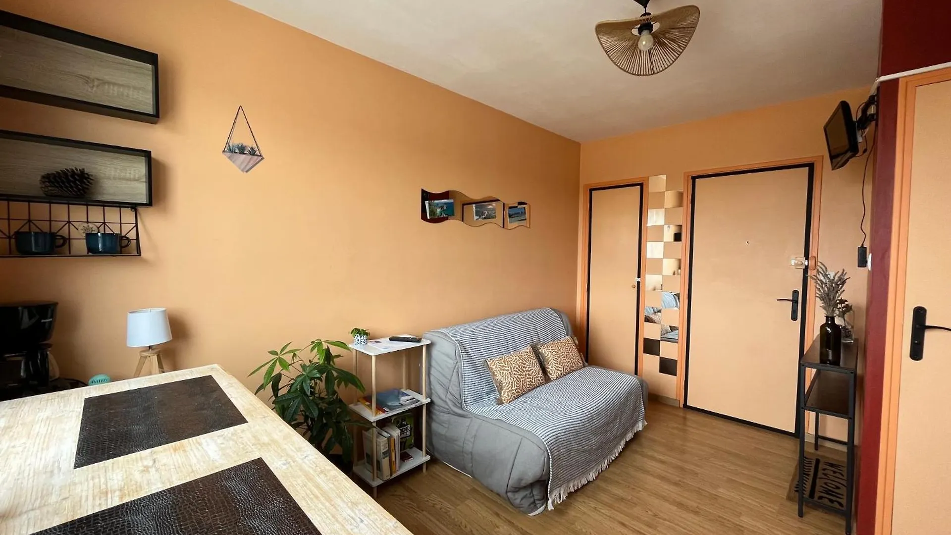 Apartment Petit Appartement Au Centre De Concarneau France